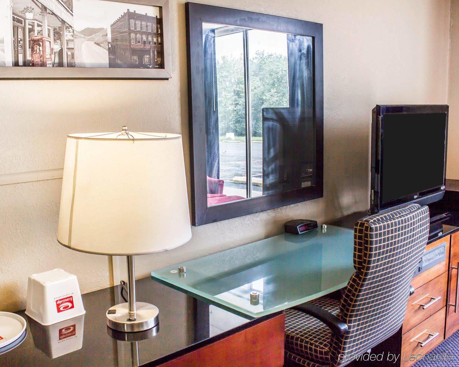Days Inn Clearfield Esterno foto